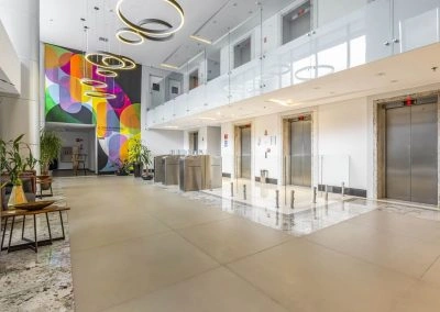 Hall de entrada com os elevadores