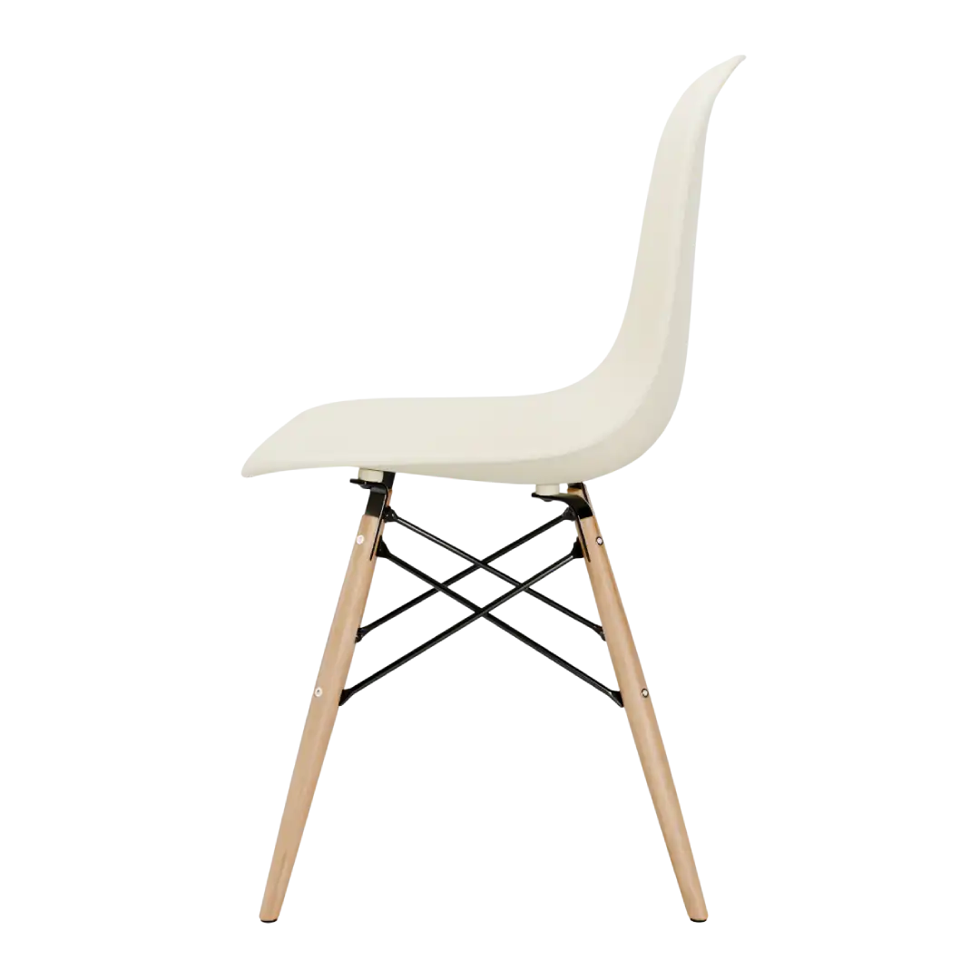 Cadeira Eames DSW Madeira