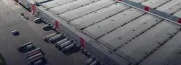 Centros logísticos e operadores de transporte